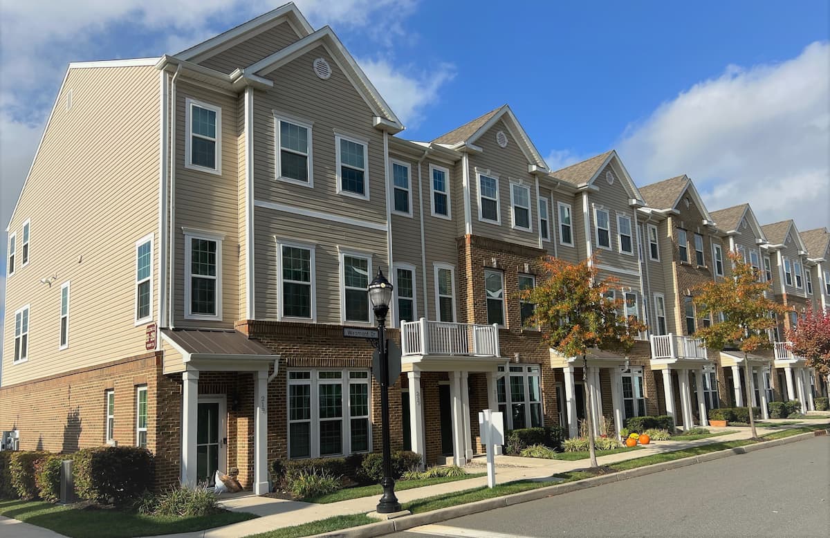 liberty square at wesmont station community hoa